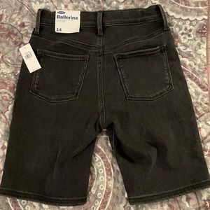 Old Navy Ballerina shorts in black